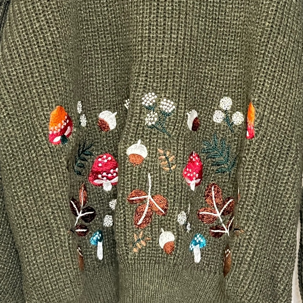 ROMWE NWT Forest Green Woodland Embroidered Sweater - Picture 2 of 7
